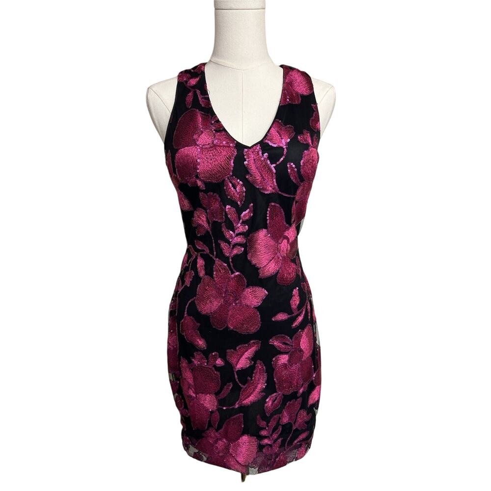 Guess Mini Dress Size 4 Fuschia‎ Floral Sequins Embroidered Open Back Club Party